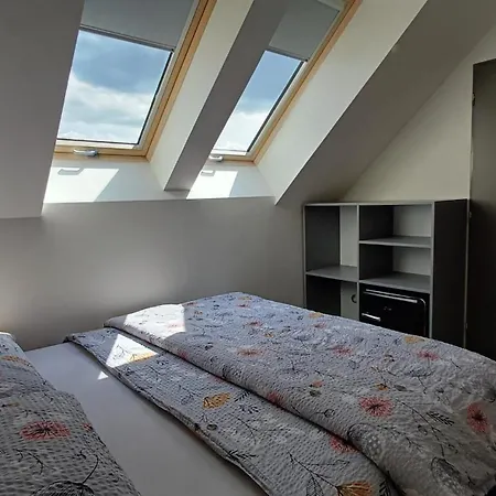 Vinařství U Sv. Kříže 3* Prušánky