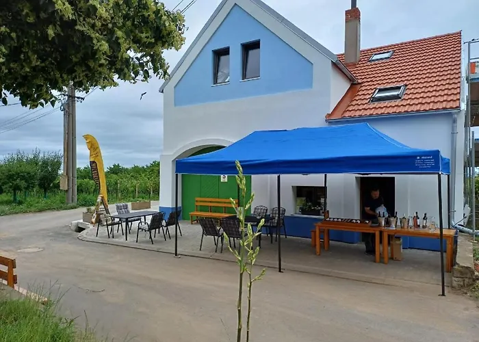 Gasthof Vinarstvi U Sv. Krize 3*