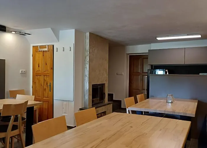 Gasthof Vinarstvi U Sv. Krize 3*